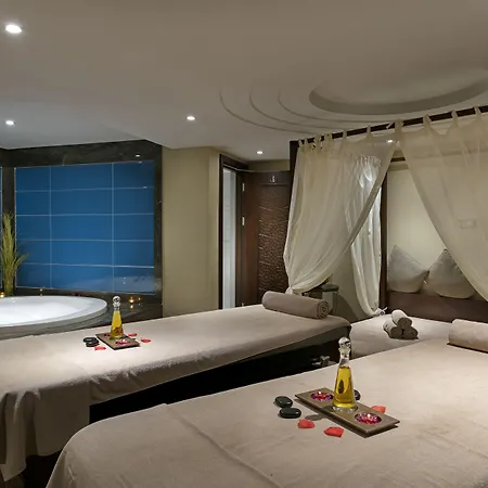 Titanic Business Kartal 5* İstanbul