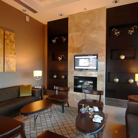 Titanic Business Kartal