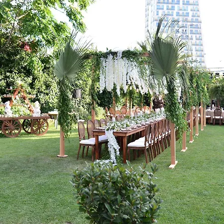 Otel Titanic Business Kartal 5*