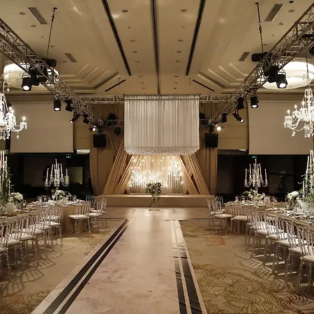 Otel Titanic Business Kartal 5*