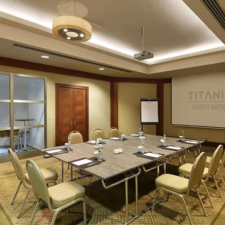 Otel Titanic Business Kartal