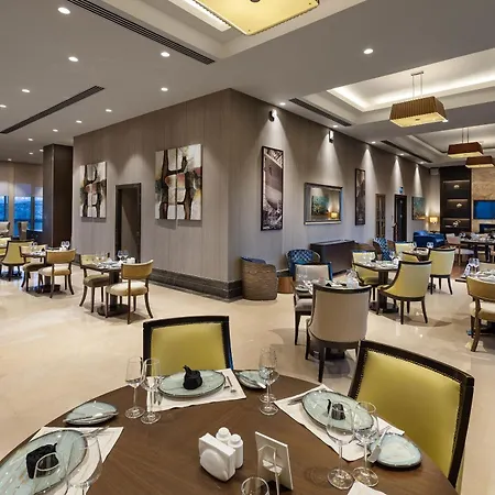 Otel Titanic Business Kartal 5*