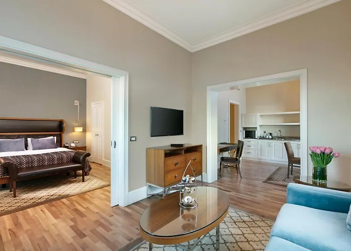 Titanic Business Kartal