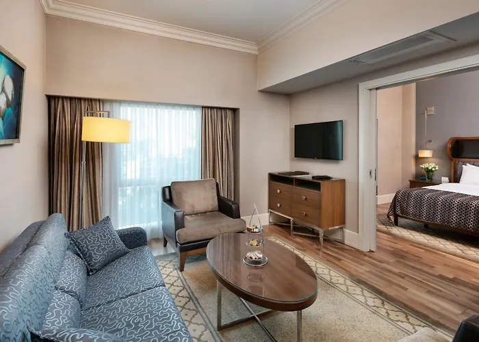 Titanic Business Kartal Отель