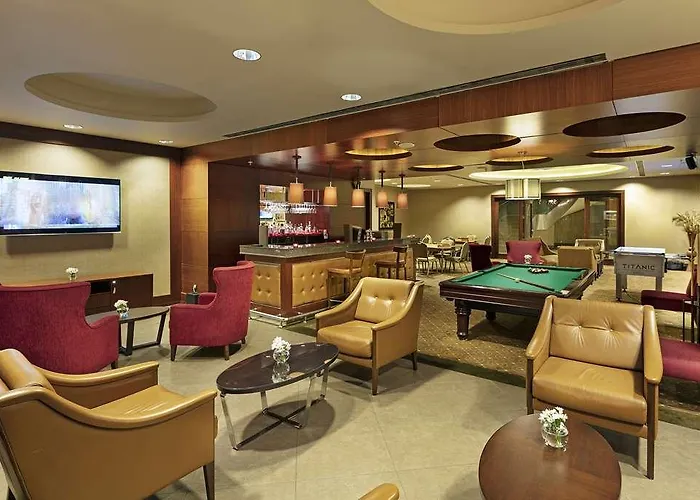 Titanic Business Kartal Стамбул