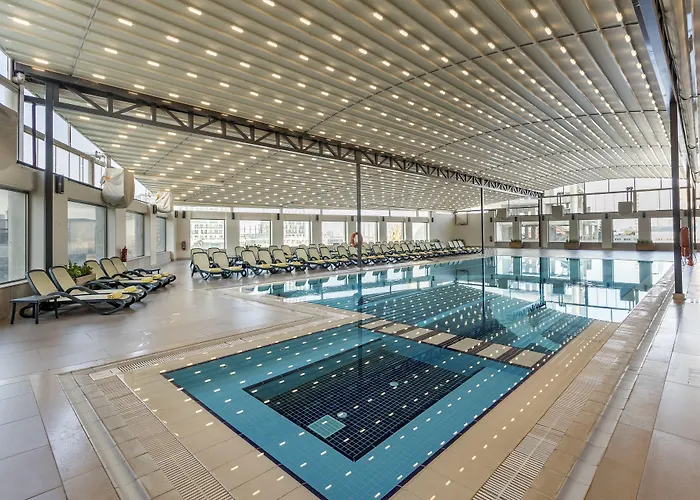 Отель Titanic Business Kartal 5*