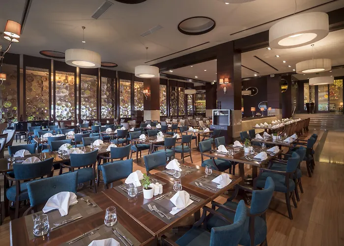 Отель Titanic Business Kartal