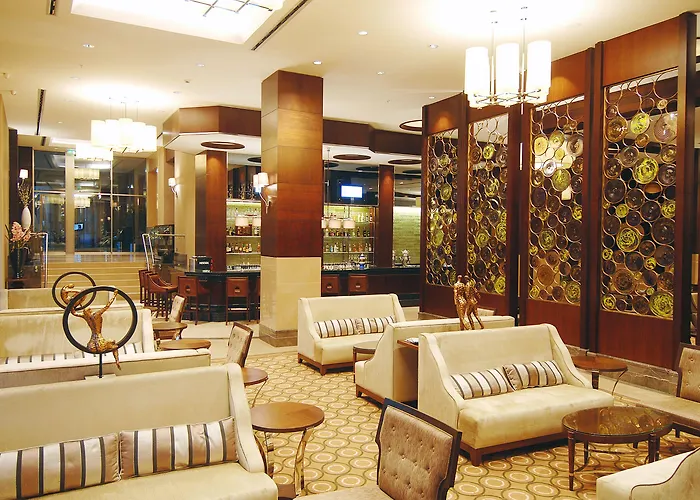 Titanic Business Kartal Отель