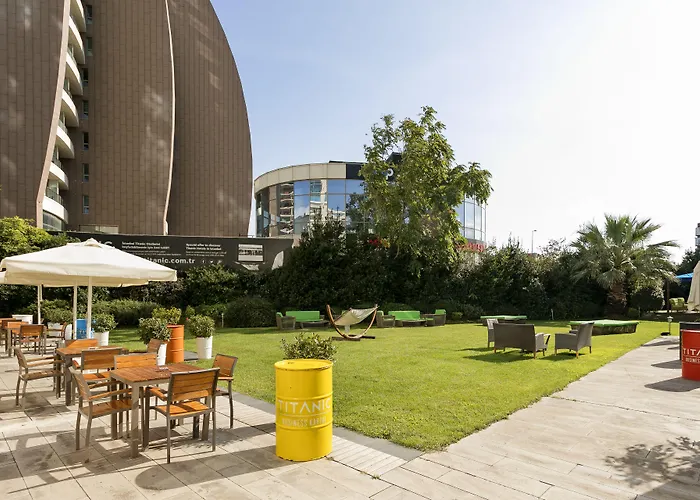 Titanic Business Kartal 5*