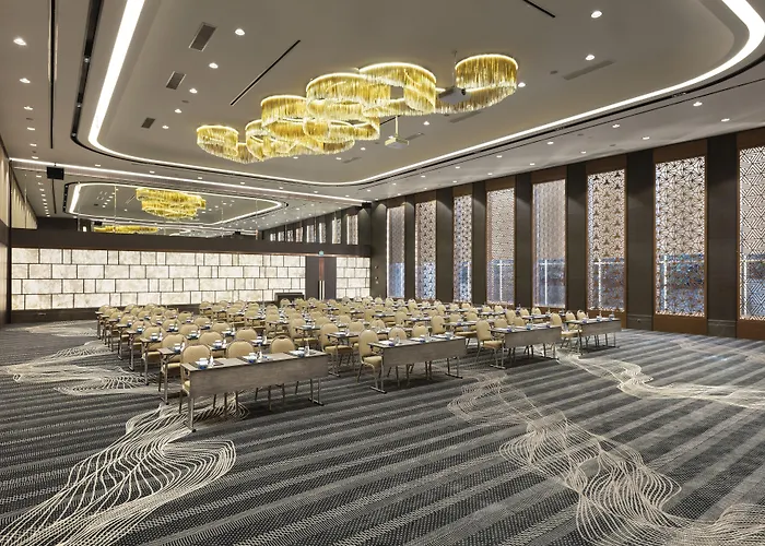 Titanic Business Kartal 5* Стамбул