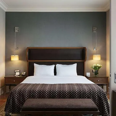 泰坦尼克卡尔塔尔商务酒店 酒店 5*