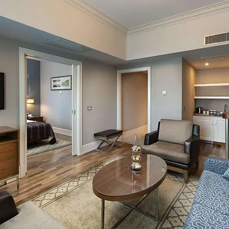 酒店 泰坦尼克卡尔塔尔商务酒店 5*