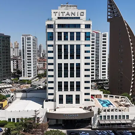 Titanic Business Kartal Stambuł