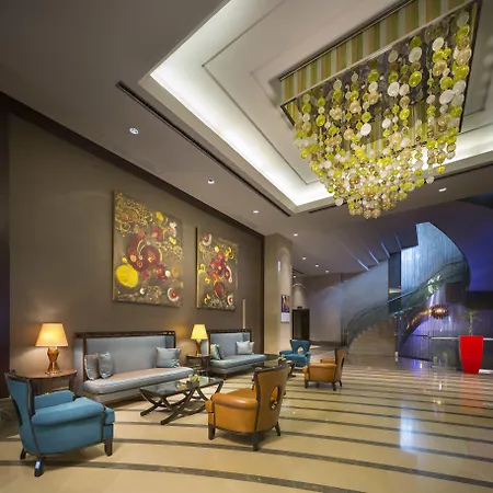 酒店 泰坦尼克卡尔塔尔商务酒店 5*