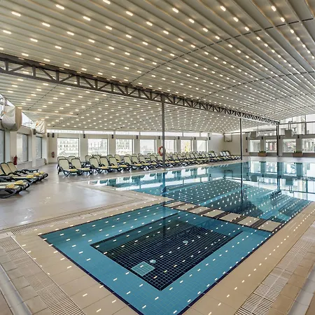 酒店 泰坦尼克卡尔塔尔商务酒店 5*