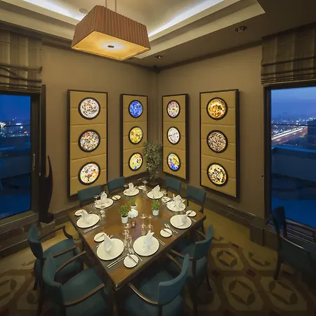 酒店 泰坦尼克卡尔塔尔商务酒店