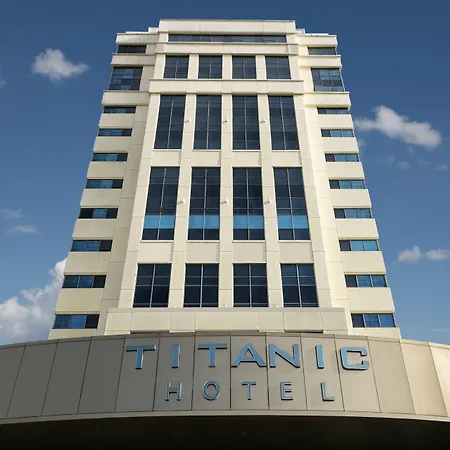 酒店 泰坦尼克卡尔塔尔商务酒店 5*