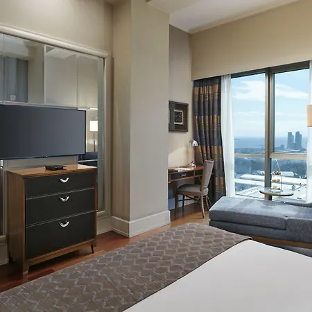 泰坦尼克卡尔塔尔商务酒店 酒店