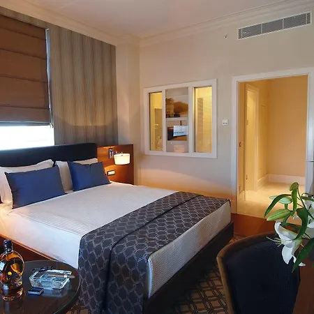 酒店 泰坦尼克卡尔塔尔商务酒店