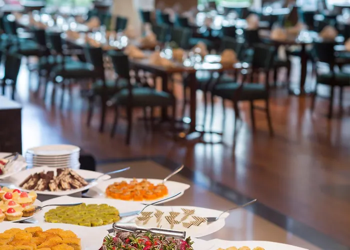 فندق تيتانيك بيزنس كارتل اسطنبول