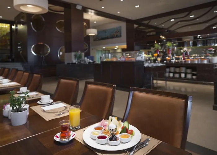 تيتانيك بيزنس كارتل