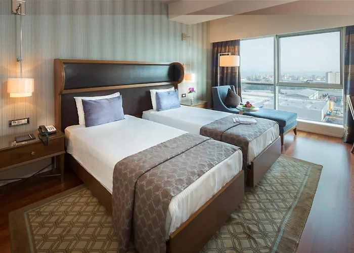 فندق تيتانيك بيزنس كارتل